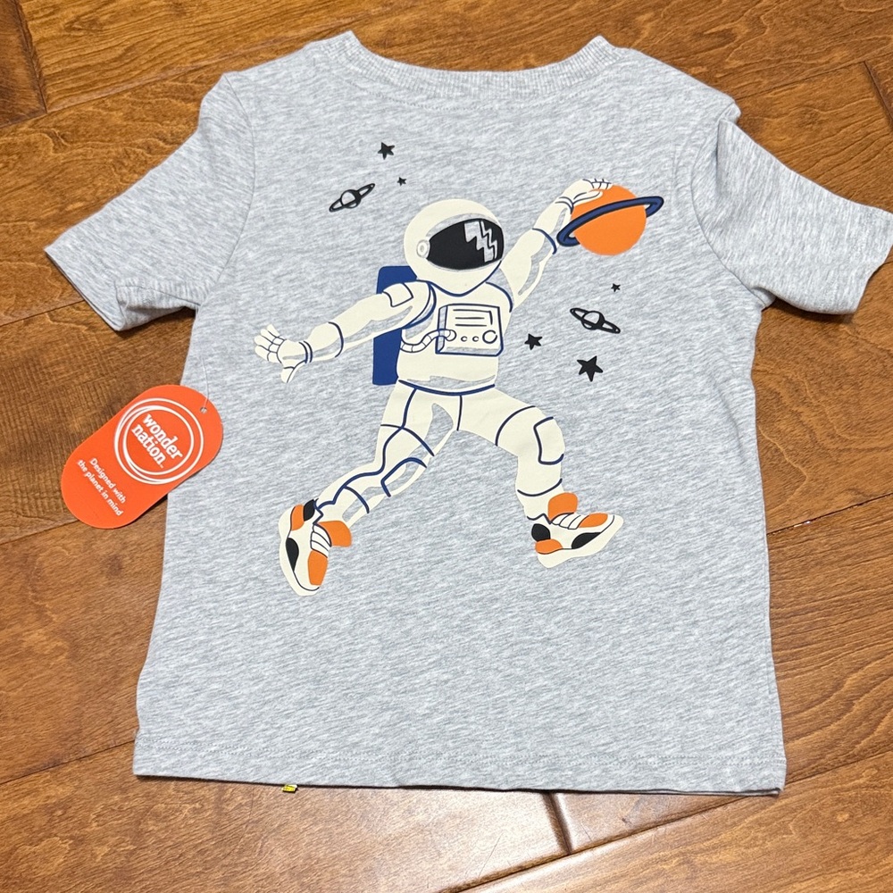 NWT Size 4T Wonder Nation Gray T-Shirt with Astronaut Graphic - Picture 2 of 2